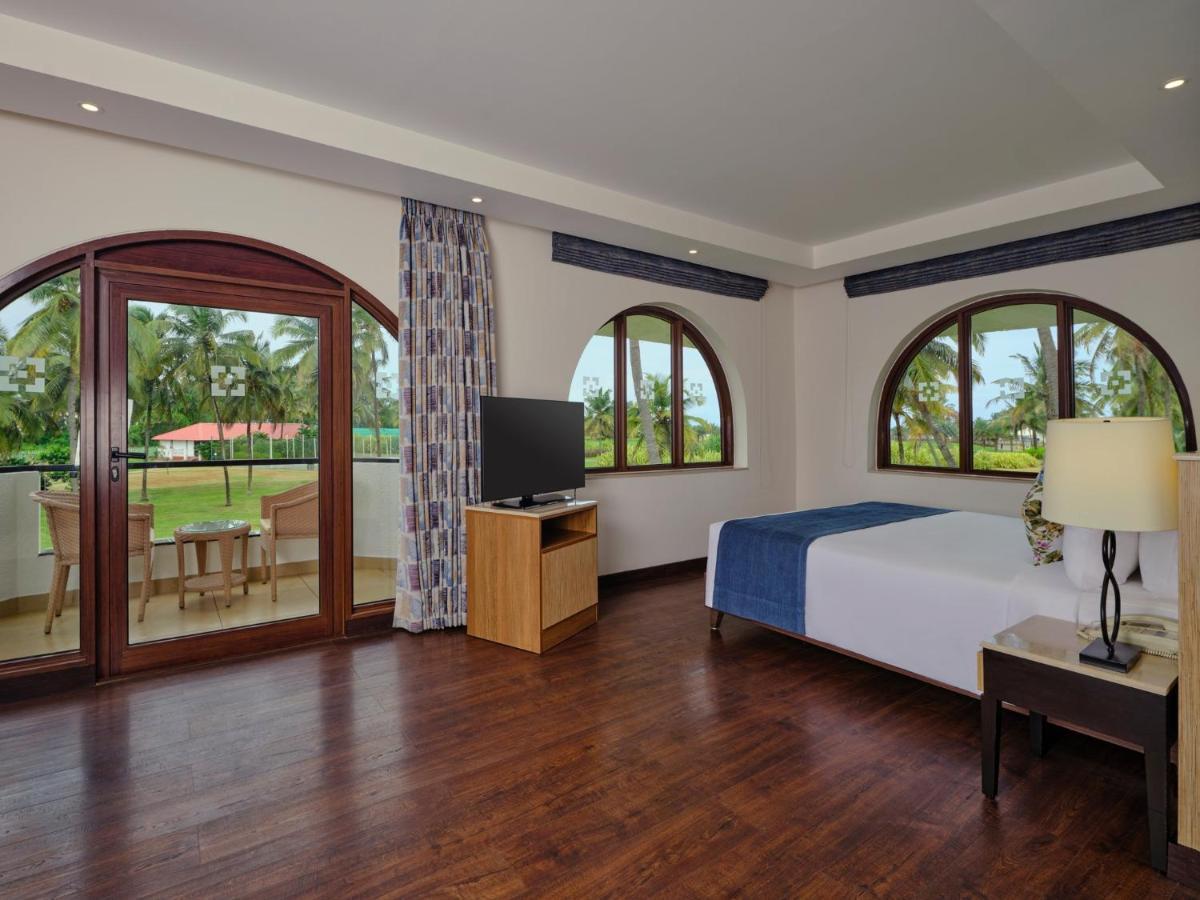 Holiday Inn Resort Goa By Ihg Cavelossim Bagian luar foto